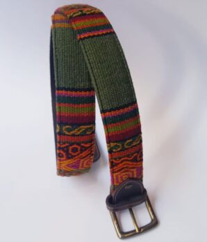 Cinturón bordado artesano