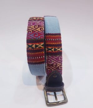 Cinturón bordado artesano multicolor azul celeste