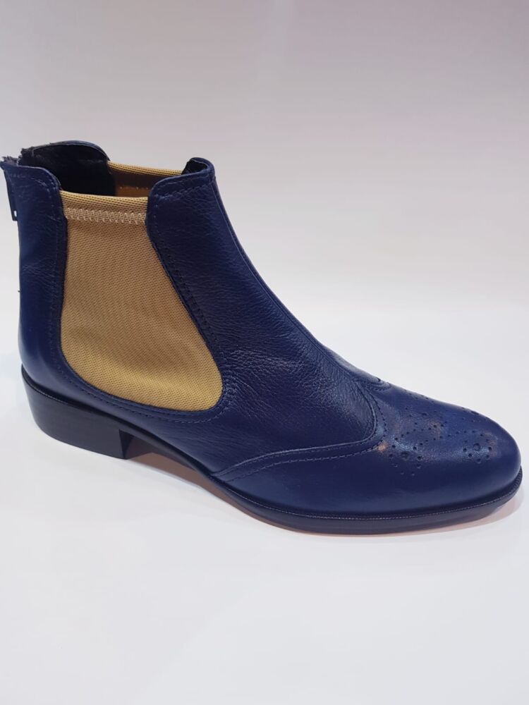 Botín piel azul con elástico beige - Estrella Pascual