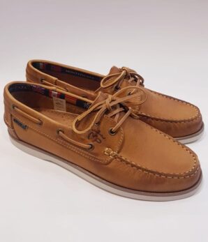 Zapato naútico avellana