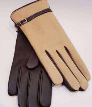 Guante piel beige con hebilla
