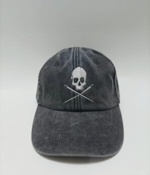 Gorra SKULL unisex visera gris-negra vintage bordado blanco