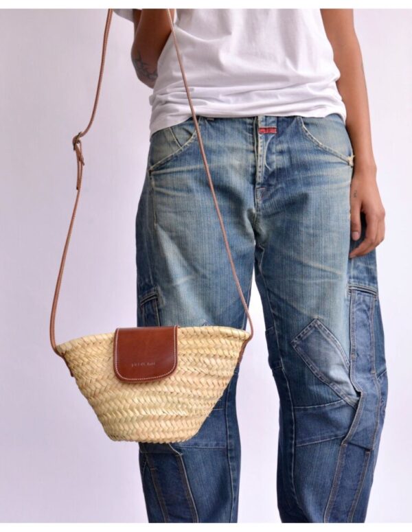 Bolso CLEO MINI AVELLANA artesano PDM de palma natural y piel
